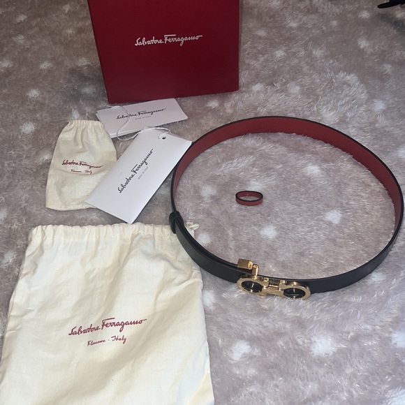 Salvatore Ferragamo belt - Picture 8 of 16